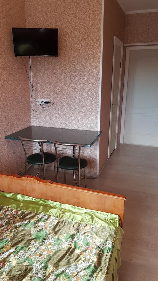 Glamour Hotel Luhyny ภายนอก รูปภาพ